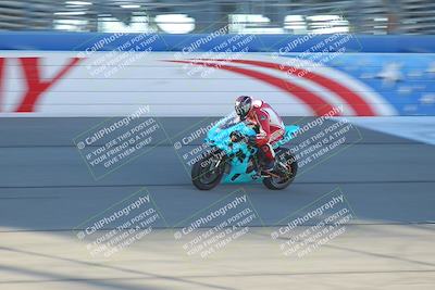 media/Nov-26-2022-Fastrack Riders (Sat) [[b001e85eef]]/Level 2/Session 1 Front Straight/